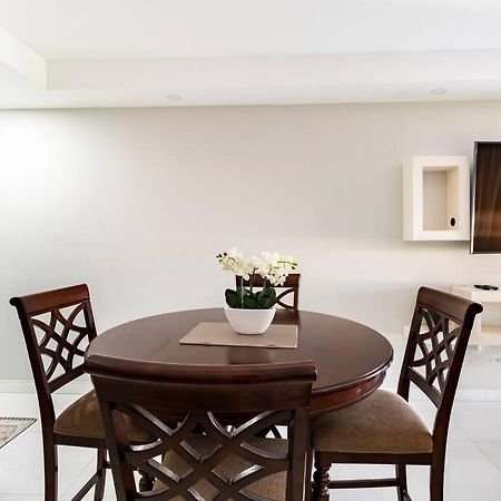 City Edge La Vie Kingston Ngoại thất bức ảnh